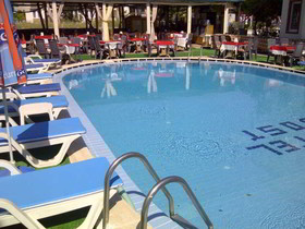 Club Dost Hotel