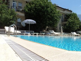 Club La Perla Hotel