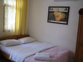 Ferah Pension Monica's Place