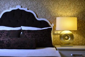 Han Deluxe Hotel & Suites