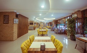 Han Deluxe Hotel & Suites