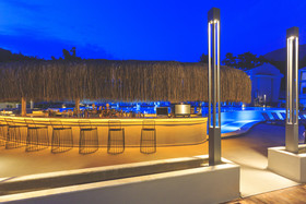 Orka Cove Hotel Penthouse & Suites