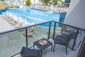 Orka Cove Hotel Penthouse & Suites