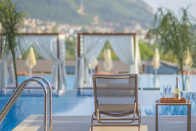 Orka Cove Hotel Penthouse & Suites