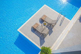 Orka Cove Hotel Penthouse & Suites