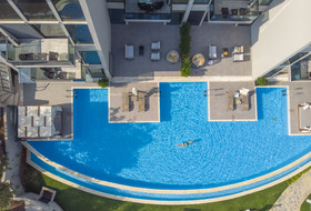 Orka Cove Hotel Penthouse & Suites