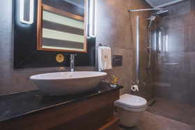 Orka Cove Hotel Penthouse & Suites