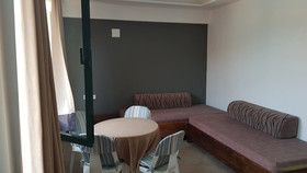 Poppy Apartments