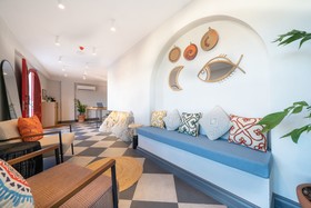 Reddoors Suites