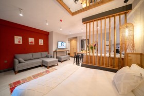 Reddoors Suites