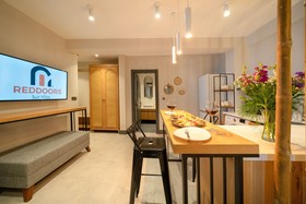 Reddoors Suites