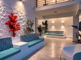 S-Cape Hotel