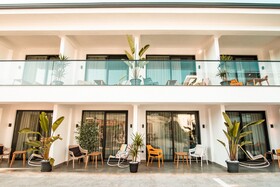S-Cape Hotel