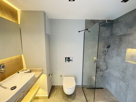 S-Cape Hotel