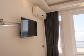 Sea Door Hotel