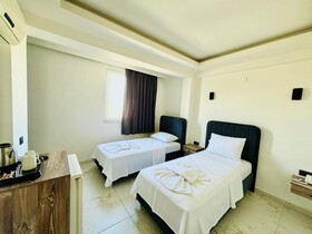 Sea Door Hotel