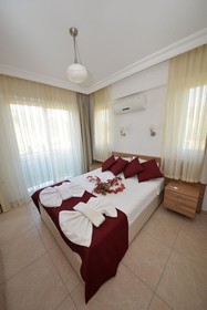 Sea Heaven Legend Apartments