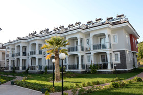 Sea Heaven Legend Apartments