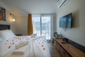 Sunrise City Residence