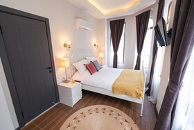 The Vera Residence