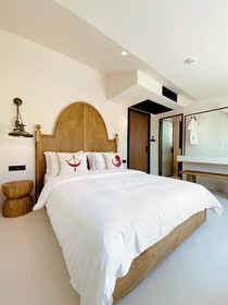 To Be Social House