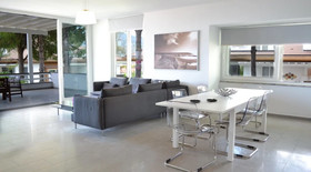 Topaz Apartment