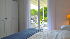 Topaz Apartment