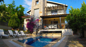 Villa Luna By Villa Safiya