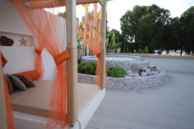Yacht Boheme Hotel
