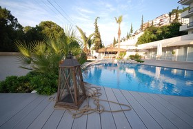 Yacht Boheme Hotel