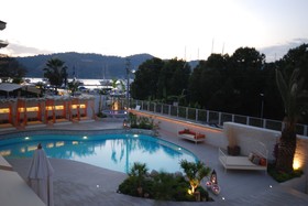 Yacht Boheme Hotel
