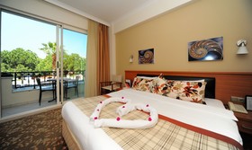 Yacht Boheme Hotel