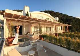 Yacht Classic Hotel