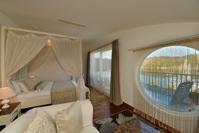 Yacht Classic Hotel