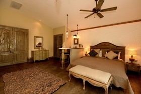 Yacht Classic Hotel