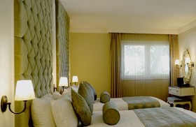 Yacht Classic Hotel