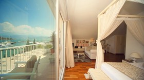 Yacht Classic Hotel