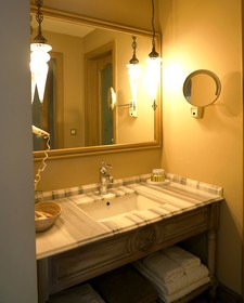 Yacht Classic Hotel