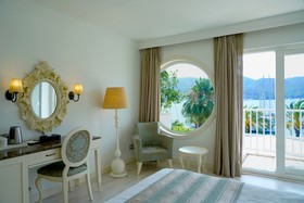 Yacht Classic Hotel