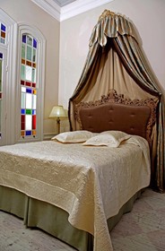 Lola 38 Hotel