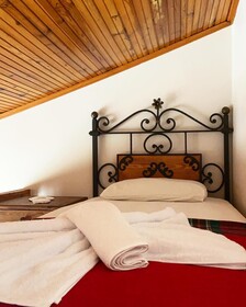 Naz Hotel