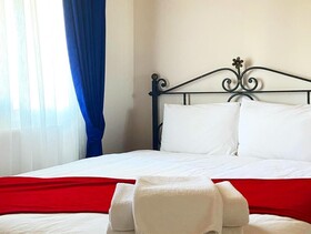 Naz Hotel