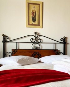 Naz Hotel
