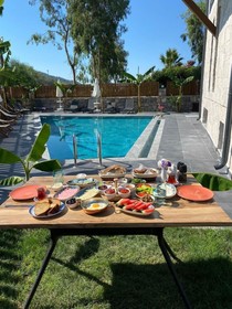 Casa Luxury Hotel