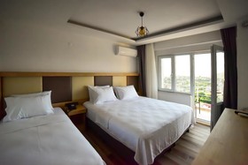 Estia Hotel