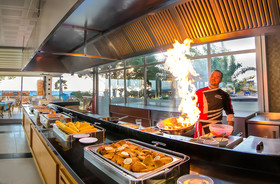Royal Beach Club Hotel