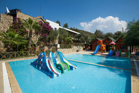 Green Bay Resort & Spa