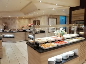 Iris Hotel & Spa