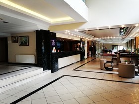 Iris Hotel & Spa