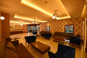 Hotel Pine Valley